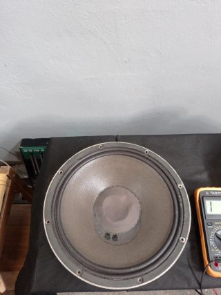 Altavoz JBL 2202H, (12")