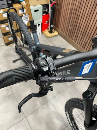 Bicicleta Eléctrica Whistle AXR C8.6 T-M