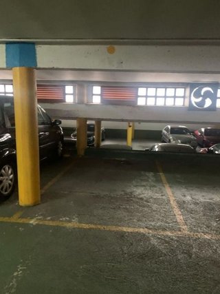 Garaje en venta en Txagorritxu - El Pilar en Vitoria-Gasteiz