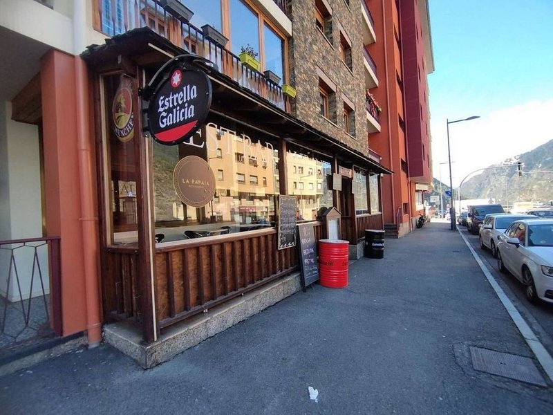 Local commercial 1 chambres à vendre à Encamp · 17 sur 60
