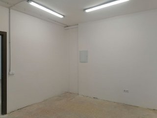 Local comercial en alquiler en Gavarra en Cornellà de Llobregat