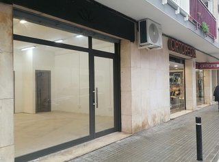 Local comercial en alquiler en Gavarra en Cornellà de Llobregat