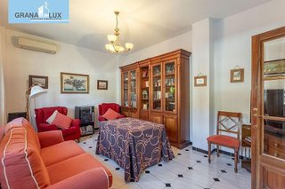 Chalet en venta en Barrio de la Vega en Monachil
