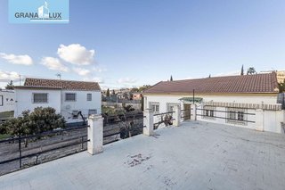 Chalet en venta en Barrio de la Vega en Monachil