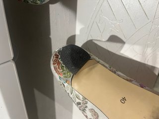 Traje de Fallera Morado y Dorado con zapato igual