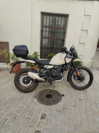 Royal Enfield Himalayan Beige
