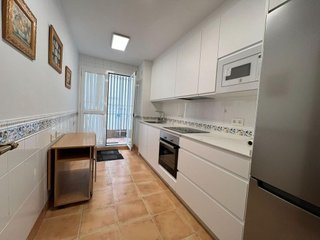 Piso en alquiler en Playa Bajadilla-Puertos en Marbella