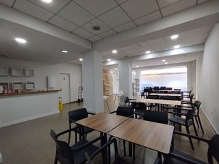 Local comercial en alquiler en Los Remedios en Sevilla