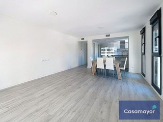 Piso en alquiler en Ensanche - Diputación en Alicante