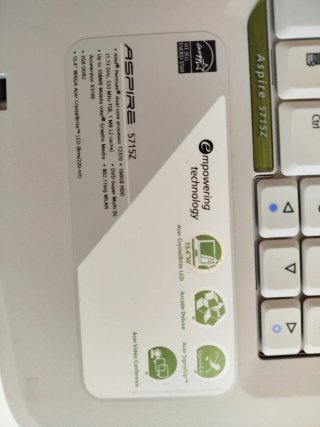 Portátil Acer Aspire 5715z