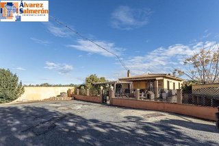 Chalet en venta en La Zubia en Zubia (La)