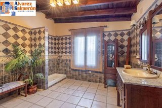Chalet en venta en La Zubia en Zubia (La)