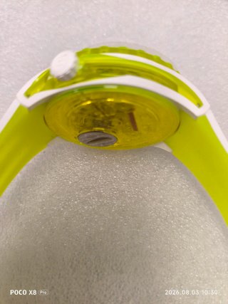 Swatch SSCU09J100 Egg Yolk en garantía 17-07-26