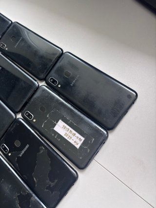 Lote 14 Samsung Galaxy A20/A20e pezzi/riparazione