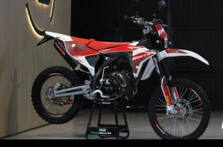 Fantic XE 50CC PERFORMANCE 2025 Enduro Moto