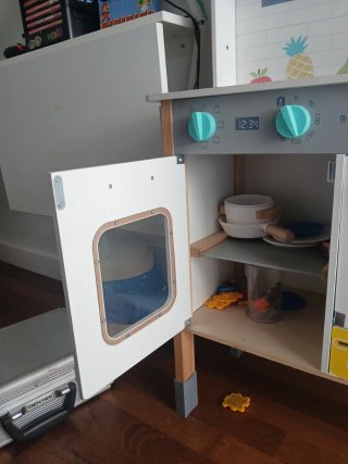 Cocinita de madera para niños