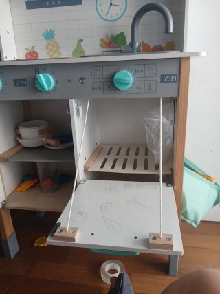 Cocinita de madera para niños