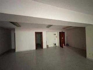Local comercial en alquiler en Cuatro Caminos en Santander