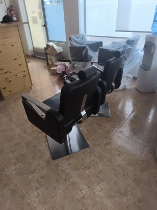 2 Sillones de Peluquería Negros