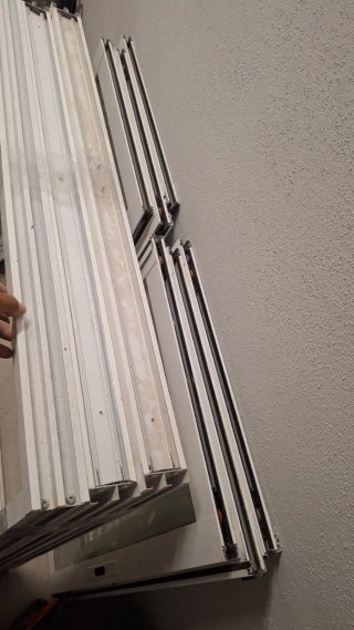 3 Ventanas de aluminio  120€ todas wurth,dewalt