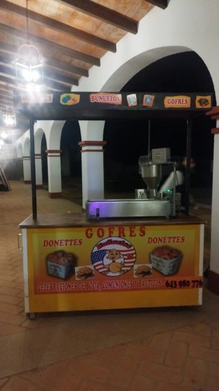 Puesto de Buñuelos y Gofres