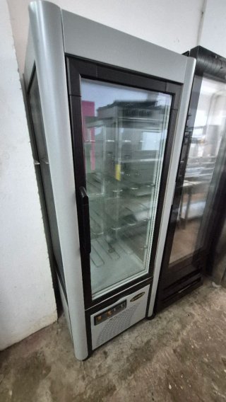 Vitrina refrigerada expositora