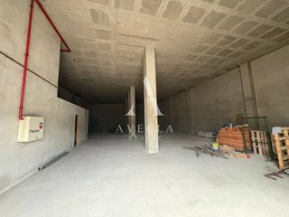 Nave industrial en alquiler en Centre en Cornellà de Llobregat