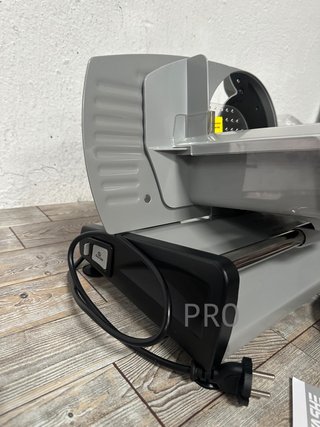 Cortadora de fiambre con motor