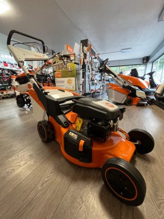 Cortacésped Stihl RM 650 T