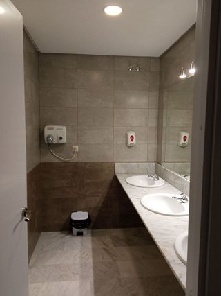 Oficina en venta en Colores - Entreparques en Sevilla