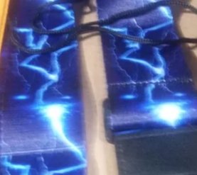 Correa de guitarra azul con rayos