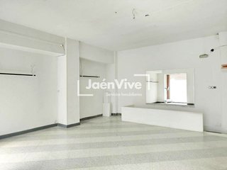Local comercial en alquiler en Avda de Madrid - Pº de la Estación en Jaén