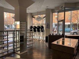 Local comercial en venta en San Juan en Pamplona