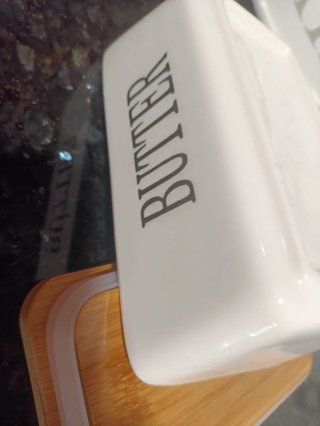 Recipiente para mantequilla con tapa de bambú