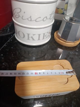 Recipiente para mantequilla con tapa de bambú