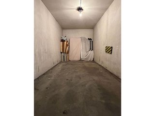 Garaje en venta en Santa Eugènia en Girona