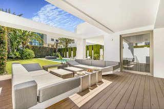 Chalet en alquiler en Las Lomas de Río Verde en Marbella