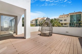 Chalet en alquiler en Las Lomas de Río Verde en Marbella