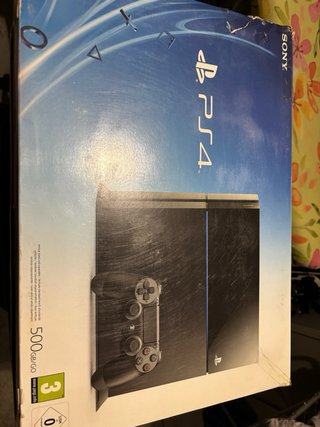 PlayStation 4 Fat 500GB + Controller