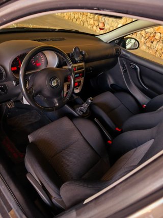 SEAT Leon 2004