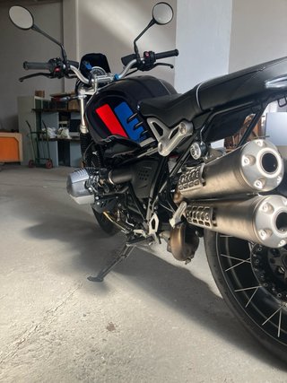 BMW R nine T Urban GS Negra y Azul