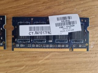 2x 512MB DDR2 SO-DIMM Nanya PC2-5300S