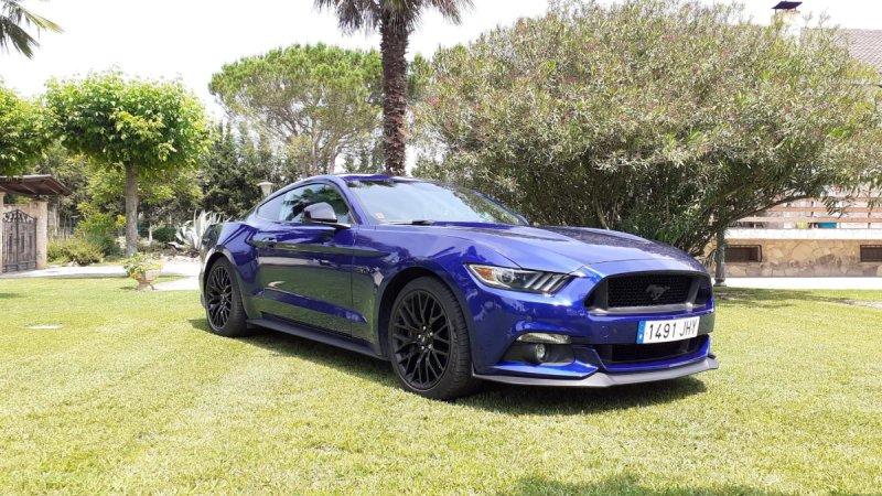 Ford Mustang 2015 - foto 1