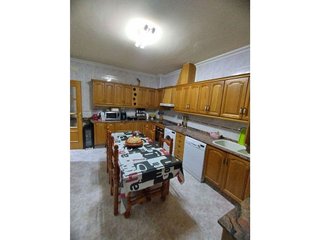 Chalet en venta en Hellín