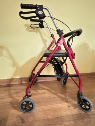Se vende andador con poco uso, negociable