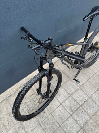 Bicicleta BTT Carbono