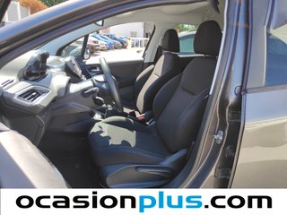 Peugeot 208 PureTech Signature 60 kW (82 CV)