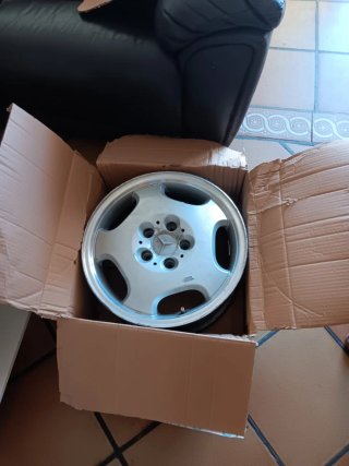 2 Llantas de 16 pulgadas mercedes