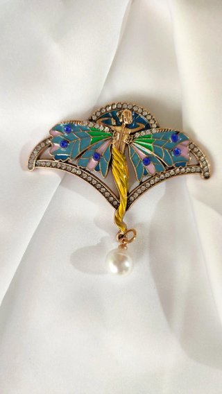 Spilla artigianale donna fata con perla