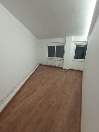 Local comercial en alquiler en Ensanche - Sar en Santiago de Compostela